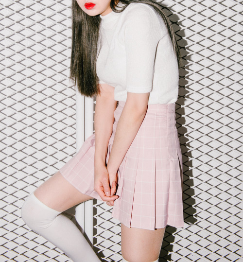 milkeu:mxm checkered pleated skort