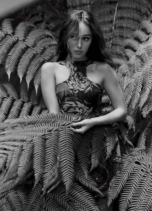 ALYCIA DEBNAM-CAREY ph. by David Mandelberg for Instyle Australia April 2019