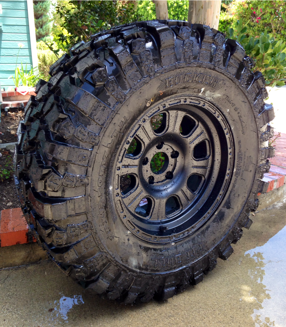 bendercustoms:  35x12.50x17 Pit Bull Rockers on 17x9 Raceline Monster 893’s! Black