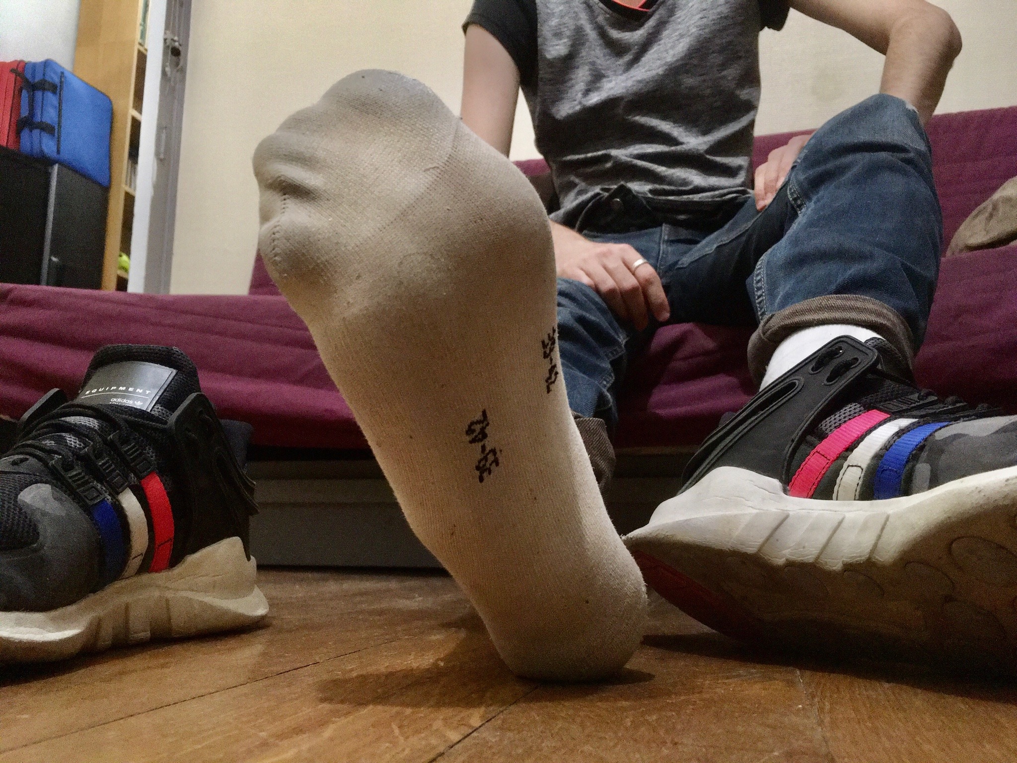 kiffeur-pervert:Mmm those smelly (once) white monsters live in adidas sneaks for