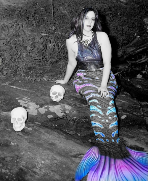 Come, let is speak of many things… Halloween coming! Its practically here! Last mermaid photo