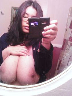 hugegirls:  Find her and other hot chubby