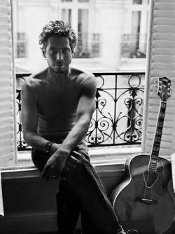 jgagart:  land-of-the-ice-and-snow:RIP Chris Cornell. I still can’t believe it. I am so sad right now.  Thank you for the music Chris.