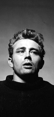 pierppasolini:  James Dean photographed by adult photos