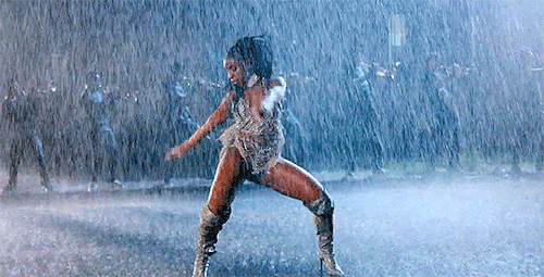 beymanis:ima break you off, let me be your motivation to  stay and give it tonight. and baby‚ turn a
