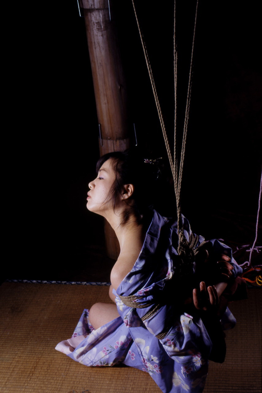 renderedtwice: r² Hirai Hirasawa 
