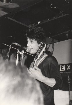 sweet-love-und-romance:  Johnny Thunders