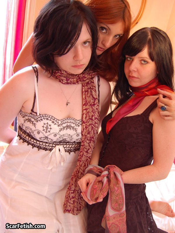 silken-silence-uk:  graybandanna:  The redhead wasn’t kidding around about asking