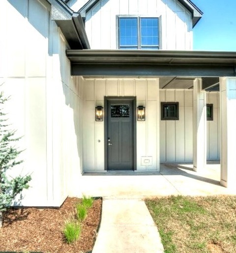 Oklahoma City Mudroom Front Door