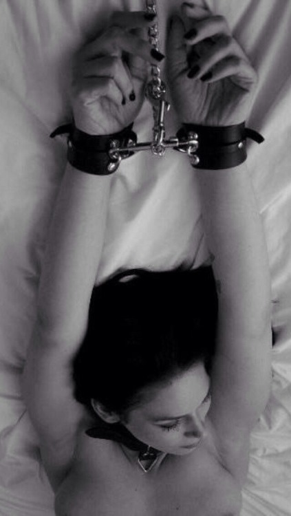 wolfsgrace:  Bdsm cuffs 