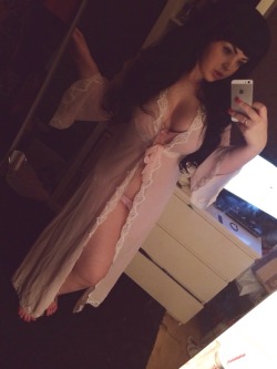 T0Nightweride:  Faithandfury:  My New Vintage Dressing Gown, Featuring In My Previous