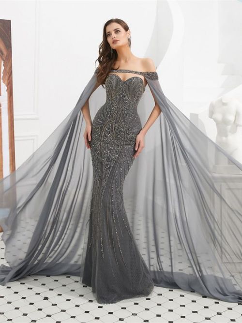maxgalaxyangel:  Is this just a gorgeous grey garment, or is it a new beautiful black?