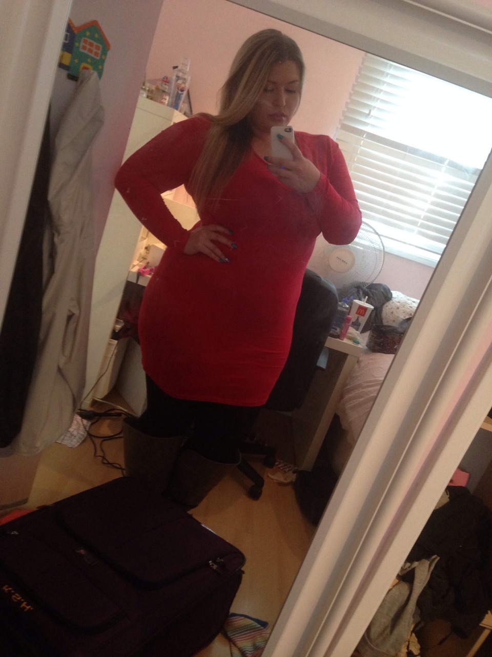 plus-size-barbiee:  My room is messy as fuck but this was my outfit today    Truth