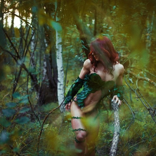 comicbookcosplayvixens:     Poison Ivy by adult photos