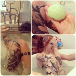 katiepino:  Day off spent with a bath bomb