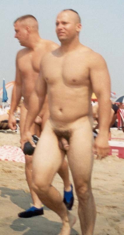 ●●● GRATUITOUS PUBLIC NUDITY ♂