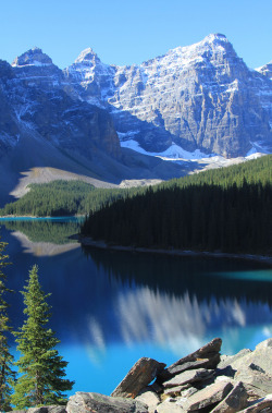 best-lovequotes:  10 Beautiful Views of Moraine Lake, Alberta