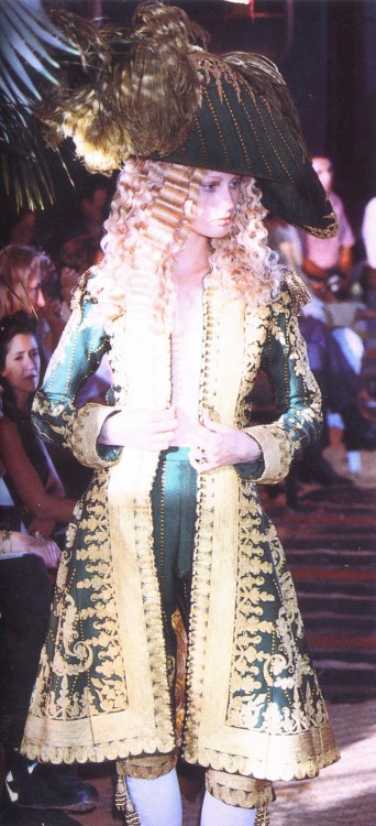 fashion-beepbeep:christian dior haute couture fall/winter 1998