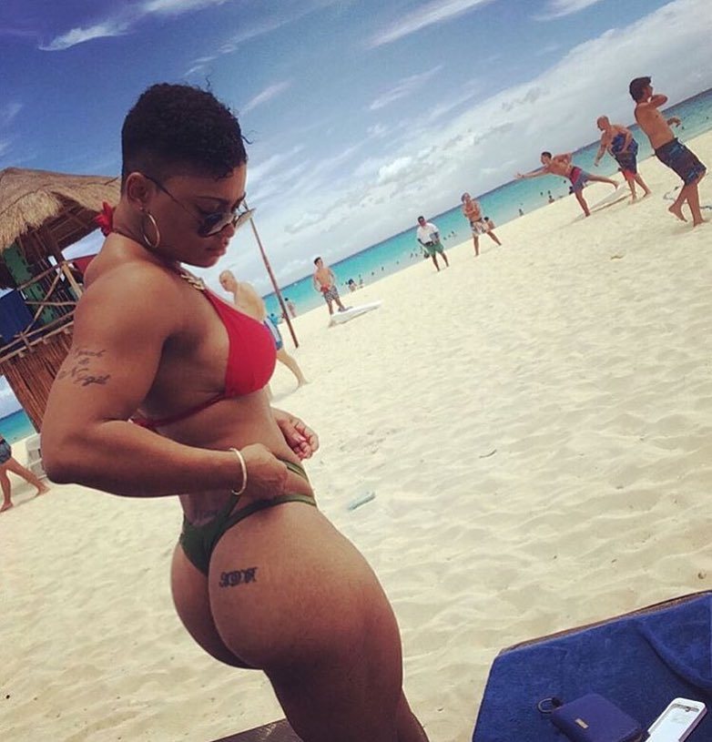 ebonyaesthetics:  Submit your pics! 