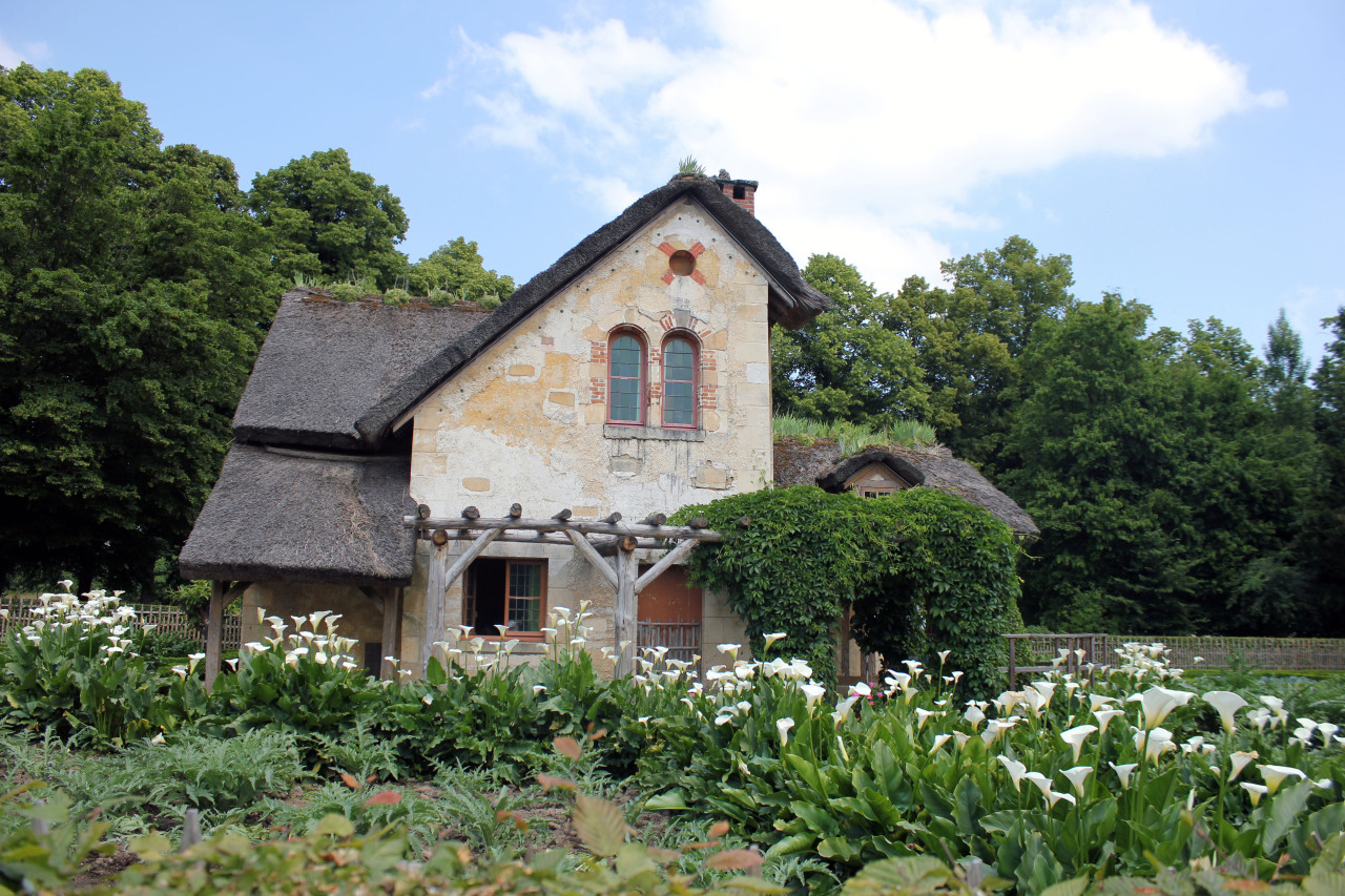 perennial-princess: The Gardener’s House at the Palace of Versailles, France  