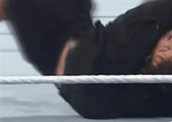 perversionsofjustice:  sparklesblue:  perversionsofjustice:  bloomy-vengeance:  Ambrose first class ass.  Oh my God…..dat ASS  that ass is tight!  I like how it shakes a little bit right before snapping perfectly into place…unfff
