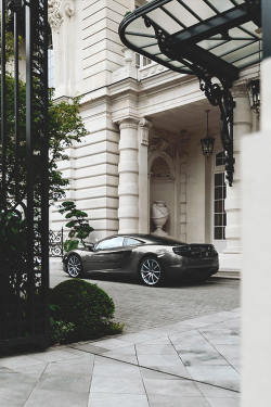 classyhustler:  McLaren MP4-12C | photographer