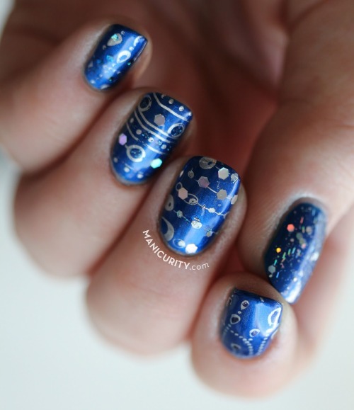 The Digit-al Dozen: Stamped Sapphire Birthstone Jewelry Nail Art | Click through for more info + pho