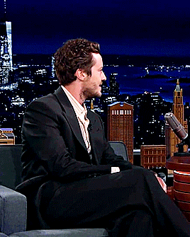 Joseph Quinn Being Cute On The Tonight Show (7.25.2022)
