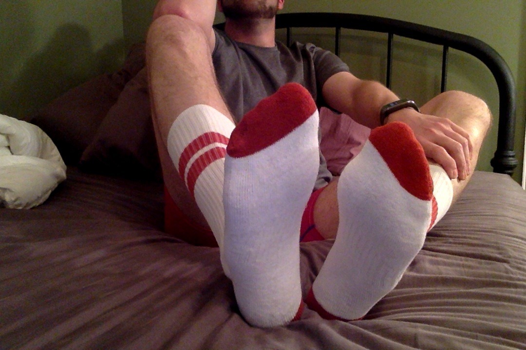 Socks & sneakers 