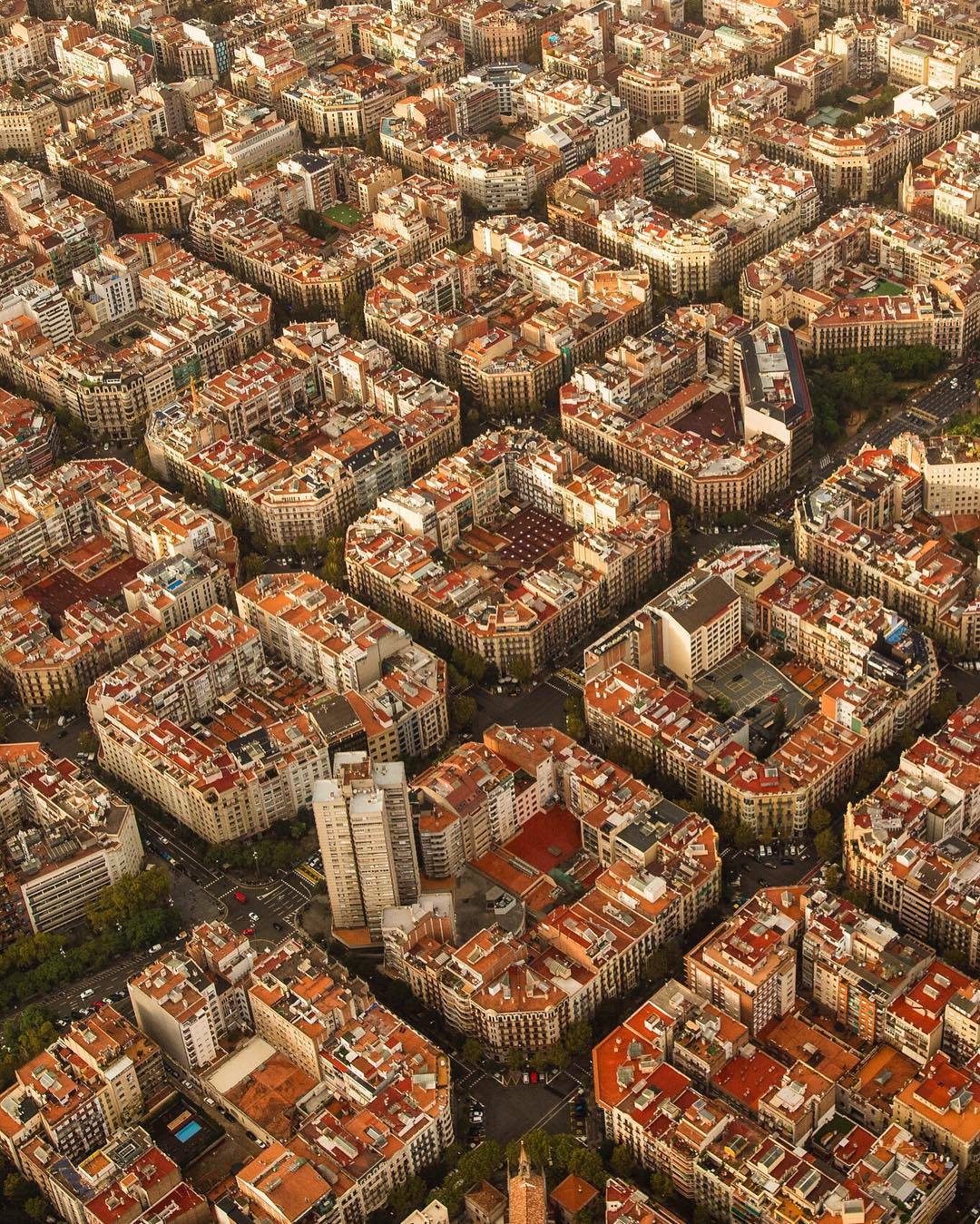 archatlas: Barcelona Tim Orr  