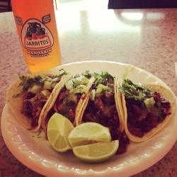 anotherdayanotherneuron:  Dank. #lillystacos #tacos #tacoshop #jarritos #mandarina #lengua #asada #lunch #yum #holeinthewall #taqueria #chapala #downtownsb #sb (at Lilly’s Taqueria) 