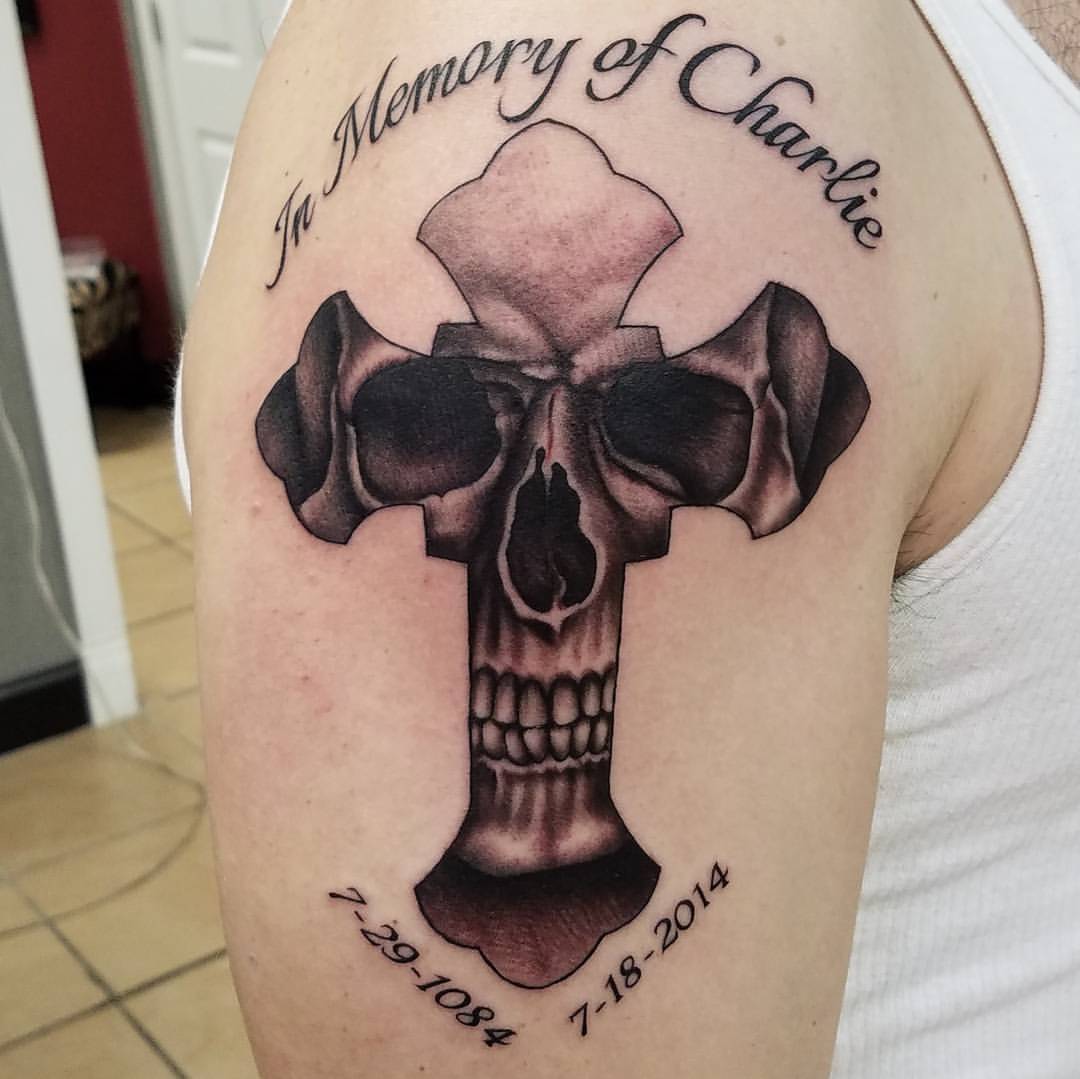 Ron cross skull by Darrin White TattooNOW