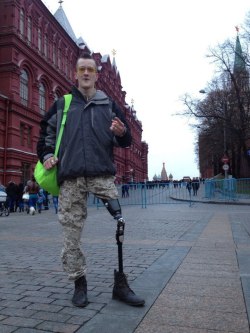 theivorlegov1:  Prosthetic leg in Moscow 