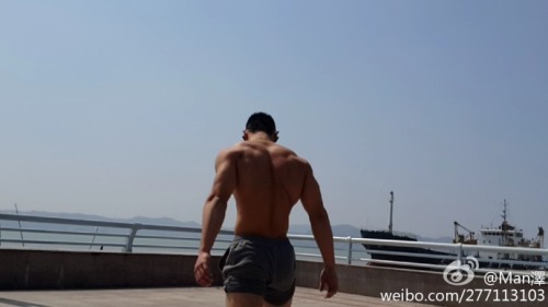 GrindrMinder