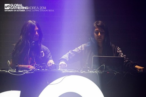 krewella-updates:  Krewella @ Global Gathering Korea + fans