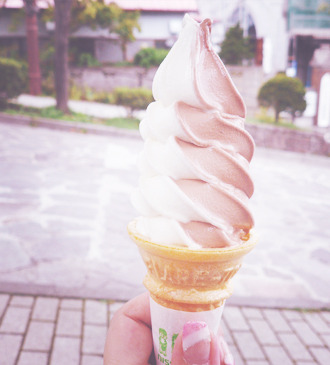 cinnahearts:  ice cream | 1 2 3 4 5 6 7 8 9        