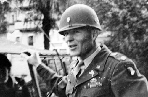 warhistoryonline:Major Richard D. Winters from the 506th PIR, 101st Airborne Division in Austria, su