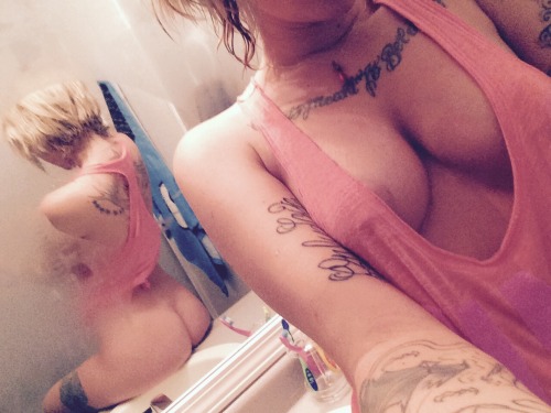 grayskieshazeleyes: Fuck it, it’s not the greatest that I’ve taken. But enjoy.  Smoking 