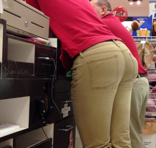 legalqueefs:  sir-hathaway:  historydepartment:  uncuts:  Damn  DAMN  please tell me how I can fill 