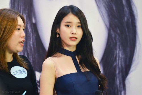 protectzitao: iumushimushi: 150912 IU at I&amp;U in HK Press Concr: 薑餅人Ginger_DORCHAN gjrlfriend