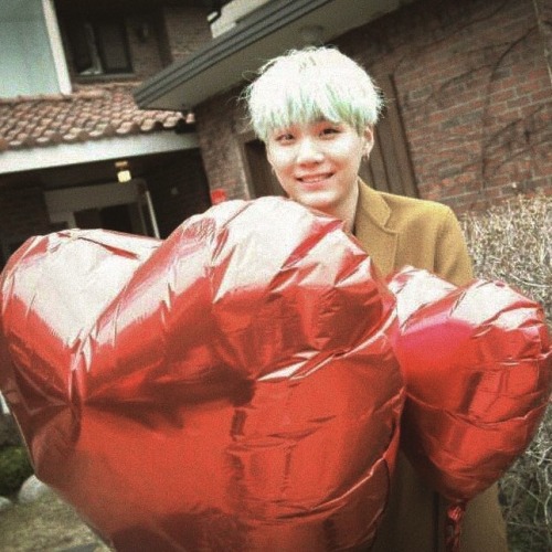 147/638 Days Of Missing Yoongi