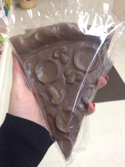 Porn photo shacess:  creeeee:  CHOCOLATE SHAPED LIKE