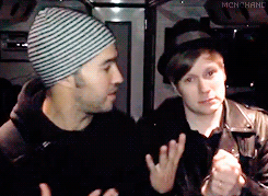 mcnohand-blog:Fall Out Boy Promise To Dance With A Refrigerator If They Win Musical March Madness