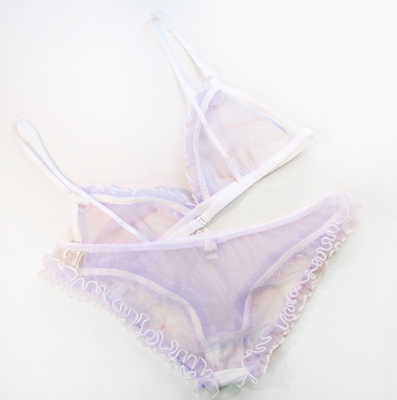 exclusivelyselectedlingerie:  angelafriedman:  New frilly lingerie by Angela Friedman!