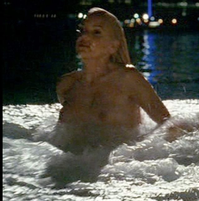 sexycelebssexy:  Anna faris