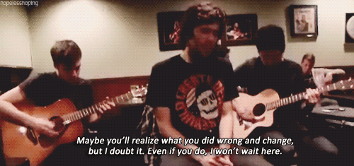 hopelesshoping:  Real Friends- Old And All Alone (x) 