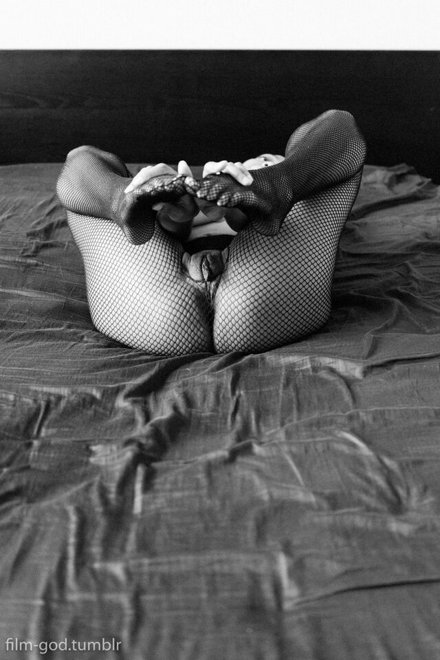 charliieecoxx:  He took me homeSet me on the glassHe pulled off my wingsThen I laughed….Shot