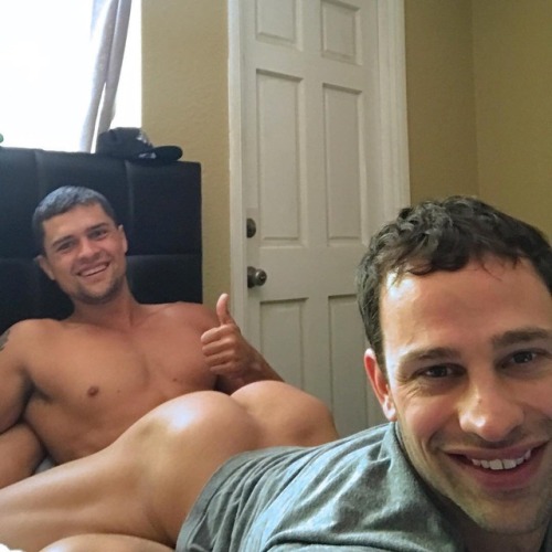 bigfatmalebutts: I want the view from his side