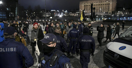 A group of c. 50 people organised a protest in Helsinki against COVID-19 restrictions, on 12.12.2020