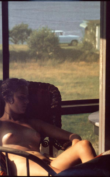 howtoseewithoutacamera: by Saul Leiter Lanesville Etwa, 1958.